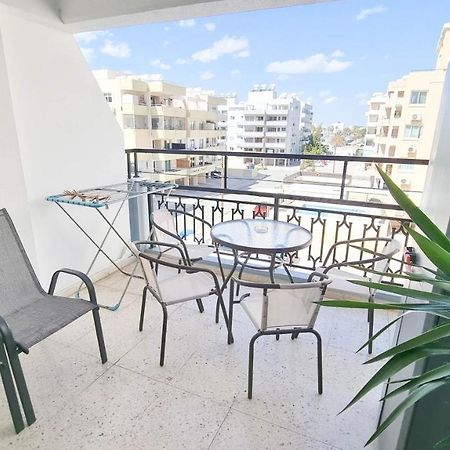 לרנקה Modern Retreat: 2Br Stylish Apt With Comfy Rooms! Smart Tv With 200Mbps Internet מראה חיצוני תמונה